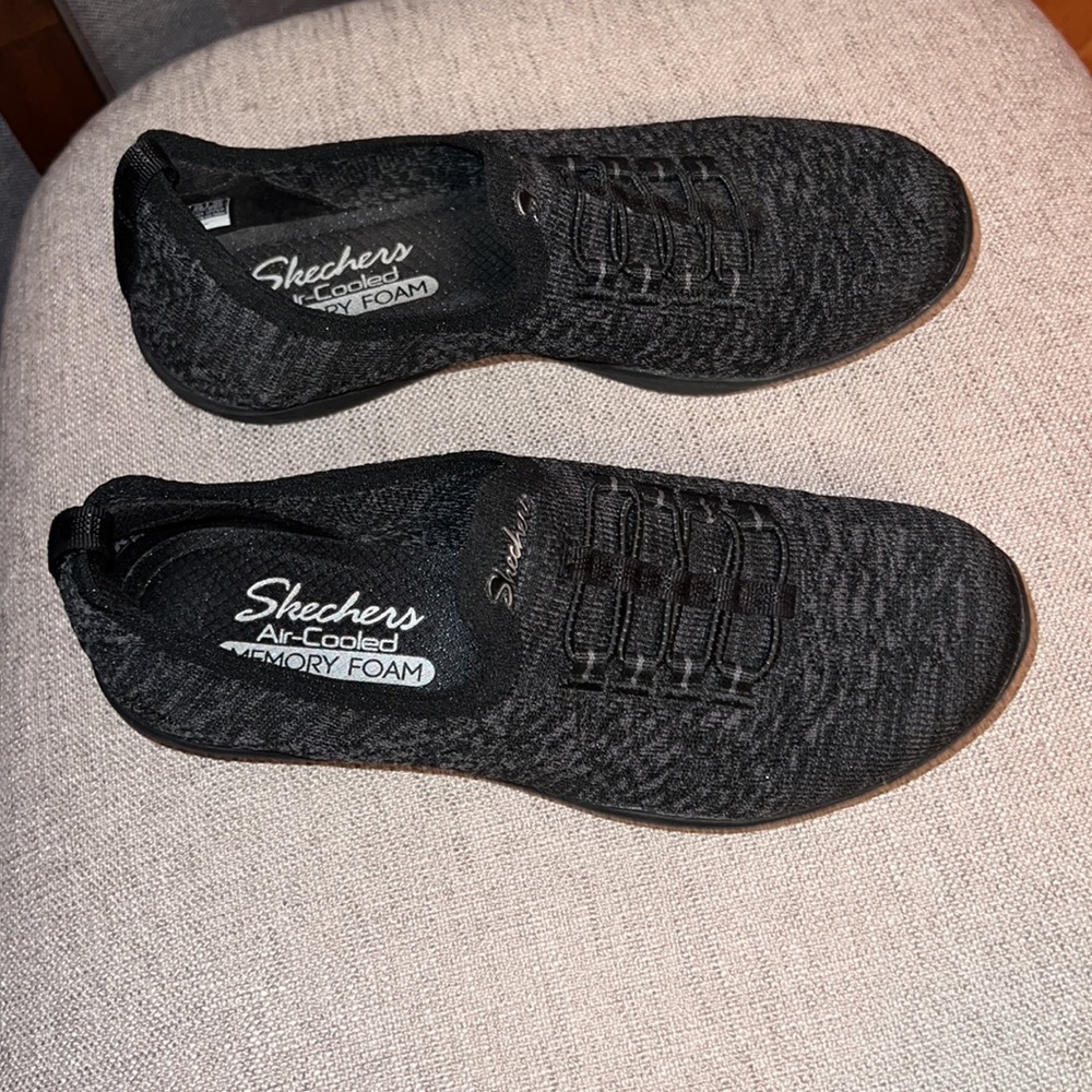 Women’s‎ sketchers air-cooled, memory foam —slip on sneakers size 6 - Picture 3 of 6